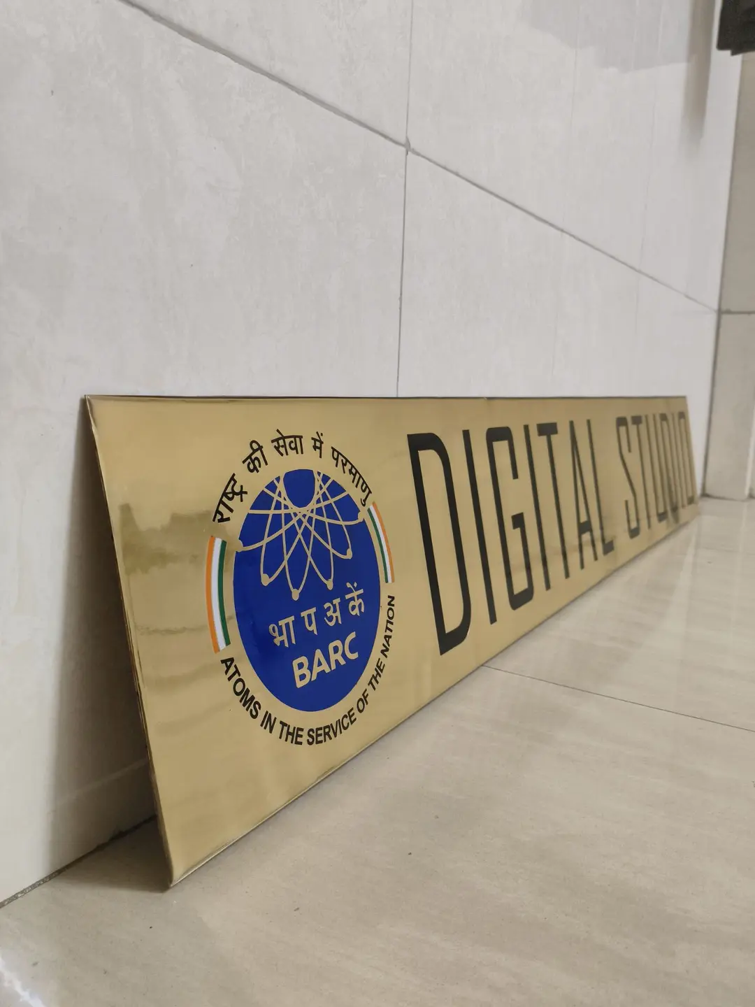 ss golden name plate durable and attrative 3d nameplate